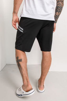 Спортивные шорты