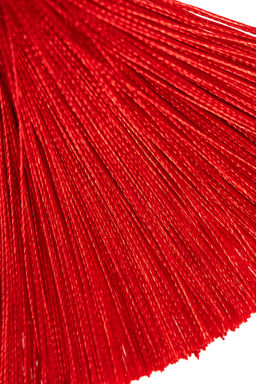 Зажимы на соски Pecado BDSM, Прищепки, с кисточками из шелка, металл, красные