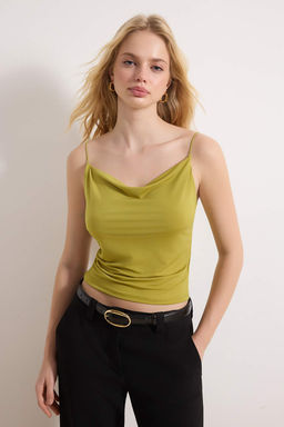 Yag Yesili Fitted/Vucuda Oturan Degaje Yaka Esnek Orme Bluz TWOSS21BZ0667