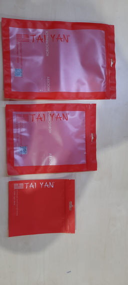 Красный zip-пакет TaiYan, 1 шт (24*18см. Средний с координатами компании) KZS