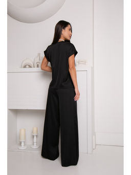 КОСТЮМ БАККАРА БЛЭК -