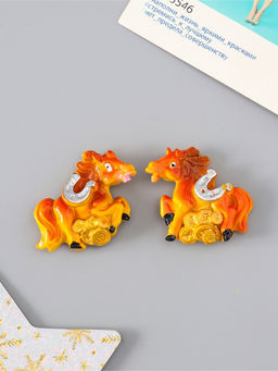 Цена за 5 шт. Магнит на холодильник «Коняшка с монетами и подковой», полистоун, 3.5×4 см, МИКС