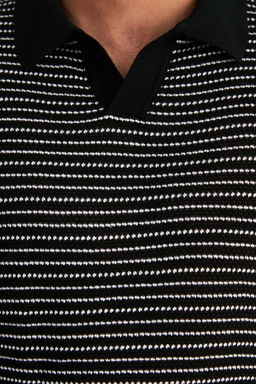 Siyah Relaxed K?sa Kol Polo Yaka Triko T-shirt TMNSS23PO00026