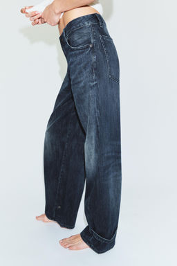 TRF BALLOON MID-WAIST JEANS WITH BELT LOOPS - Zara фото 3