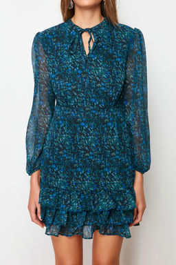 Trendyolmilla Yesil Desenli A Kesim Yakas? Baglamal? Astarl? Mini Dokuma K?sl?k Elbise TWOAW21EL1442 фото 4