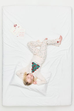 AGES 6-14 / TREE PRINT VELVET RIBBON PYJAMAS - Zara фото 9