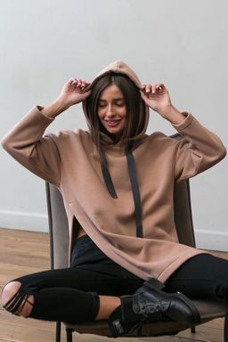 Туника трикотажная теплая с капюшоном из футера бежевая
