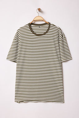TRENDYOL MAN Haki Limited Edition Oversize/Genis Kesim T-Shirt TMNSS25TS00081
