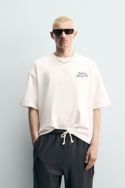 CAMISETA RELAXED FIT TEXTOS ESTAMPADOS / Blanco