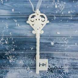 Цена за 2 шт. Ёлочная игрушка Зимнее волшебство. Белый ключик пластик, 154.5 см, белый, МИКС