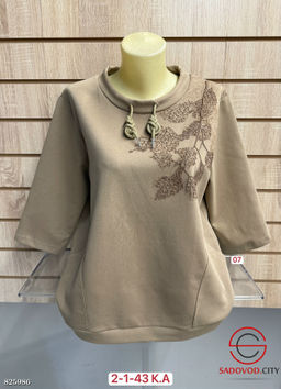 Кофта женская с вышивкой