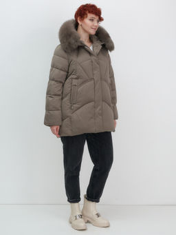Куртка зимняя женская с мехом и капюшоном тренд коричневого цвета 7656K - Visdeer фото 3