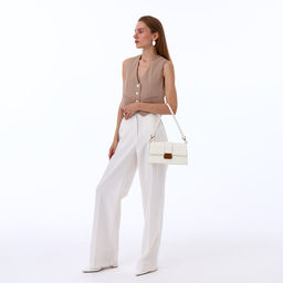 Сумка женская мессенджер TEXTURA на клапане, 26×8.5×14 см, молочная