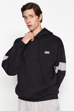 TRENDYOL MAN Gri Oversize/Genis Kesim Etiketli Renk Bloklu Ici Polarl? Sweatshirt TMNAW24SW00128 - Trendyolmilla фото 13