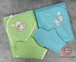 Полотенце - уголок махровые с капюшоном для новорожденных