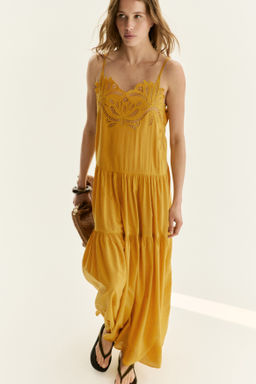 Vestido escalonado con detalles bordados - H&m фото 2