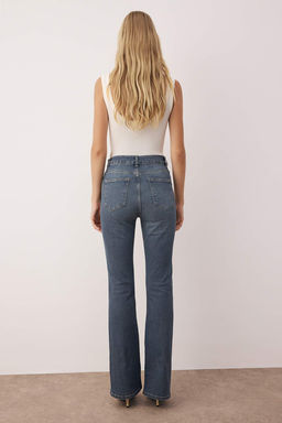 Mavi*001 Super Yuksek Bel Comfort/Esnek Flare Jeans TWOSS23JE00064