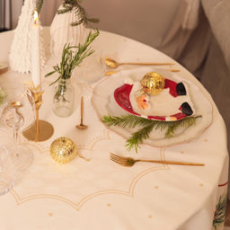 Скатерть новогодняя «Этель» Christmas wreath, d=150 см +/-3 см с ВГМО, 100% хлопок, саржа 190 г/м²