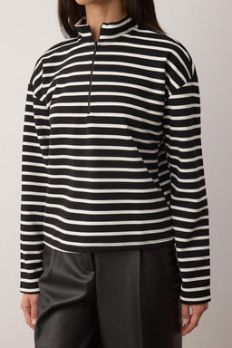 Mavi Cizgili Gizli Fermuarl? Oversize/Genis Kal?p Ince Orme Sweatshirt TWOAW26SW00242 - Trendyolmilla фото 7