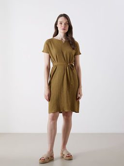 Bisiklet Yaka Dokulu Elbise