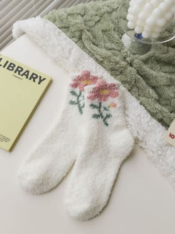Носки iLikeGift Cute flower, white, мужские/женские евро размер 37-41