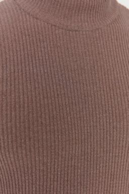 TRENDYOL MAN Ekru Slim Fit Pamuklu Yar?m Bal?kc? Yaka Fitilli Orgu Kazak TMNAW21KZ0568 - Trendyolmilla фото 20