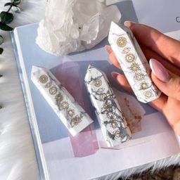 Кристалл из Говлита "Семь чакр"