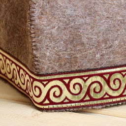 Шапка для бани Тюбетейка, коричневая с красной отделочной лентой - Simaland фото 3