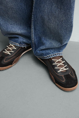 ZAPATILLA ESTILO RETRO / Negro - Zara фото 3