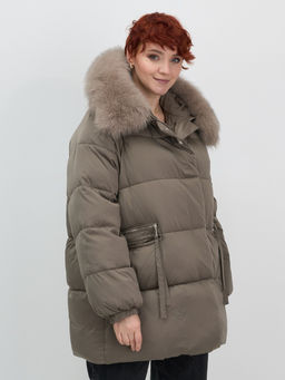 Куртка зимняя женская с мехом и капюшоном тренд коричневого цвета 7639K - Visdeer фото 5