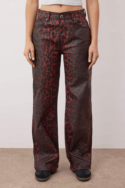 Cok Renkli K?rm?z? Leopar Desenli Kaplamal? Yuksek Bel Wide Leg Jeans TWOAW26JE00157 - Trendyolmilla фото 3