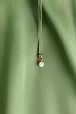 Vestido de sat?n con tirantes de lazo - H&m фото 4