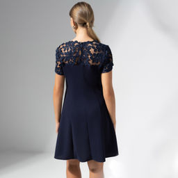 Платье приталенное с кружевом Моментальное преображение - Charutti фото 11