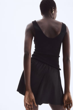 Pantal?n corto de sarga con cord?n de ajuste - H&m фото 5