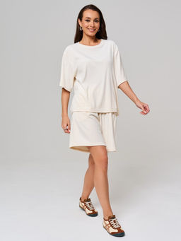 335 Костюм с шортами, велюр, молочный - Knitka wear фото 3