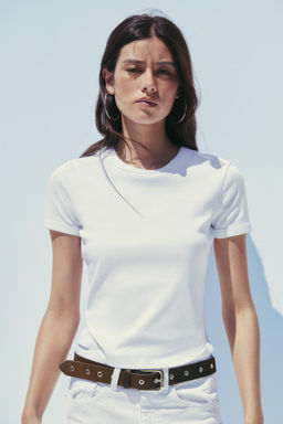 T-SHIRT WITH BACK SEAM - Zara фото 3