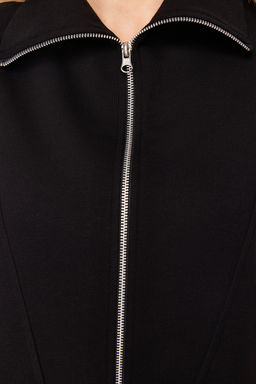 Siyah Relaxed/Rahat Kal?p Fermuarl? Dik Yaka Ay Kol Kal?n Yelek TWOSS24YE00011