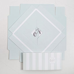 Коробка для цветов с вазой и PVC окнами складная With love, 23 х 30 х 23 см - Дарите счастье фото 2