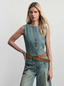 Джинсовый жилет на пуговицах / Zarina