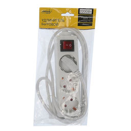 Удлинитель Luazon Lighting, 3 розетки, 1.8 м, 10 А, 2200 Вт, 3×1.5 мм2, с заземлением, с выключателем, белый