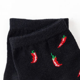 Цена за 2 шт. Носки женские «Перцы», цвет чёрный, размер 23-25