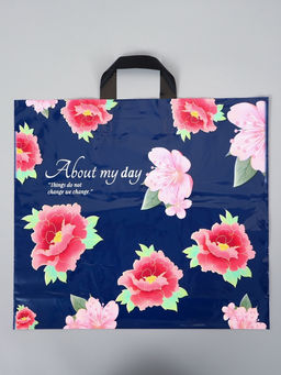 Цена за 50 шт. Пакет с петлевой ручкой "Цветы 45 х 40 х 8 см, 60 мкм