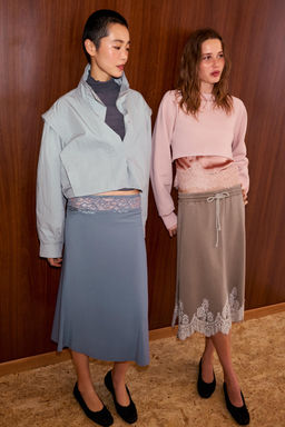 FALDA EFECTO LAVADO COMBINADA ENCAJE / Marr?n / Topo