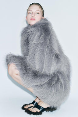 FAUX FUR COAT - LIMITED EDITION