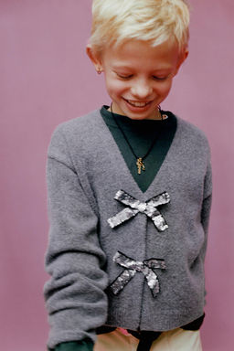 V-NECK KNIT CARDIGAN WITH SHIMMERING BOWS - Zara фото 5