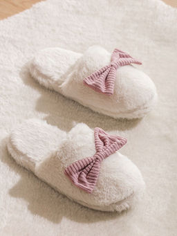 Fiyonk Fig?rl? Pel?? Kad?n Ev Terli?i