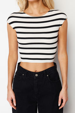 Trendyolmilla Siyah Bisiklet Yaka Ay Kol Fitted/Vucuda Oturan Crop Orme Bluz TWOSS24BZ00446  фото 4