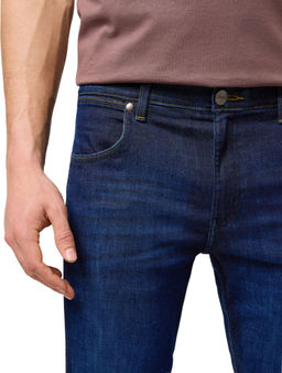 Джинсы мужские