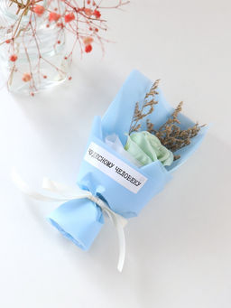 Букет из мыльных лепестков для ванны Роза подарочная в коробке, подарочный, голубой, 8.6?8.6?18.5 см