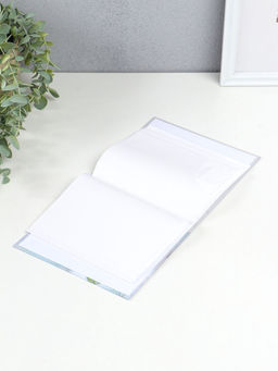 Фотоальбом на 40 фото 10×15 см «Белые розы и сердечки в посыпке», в коробке, 4.5×14×17 см